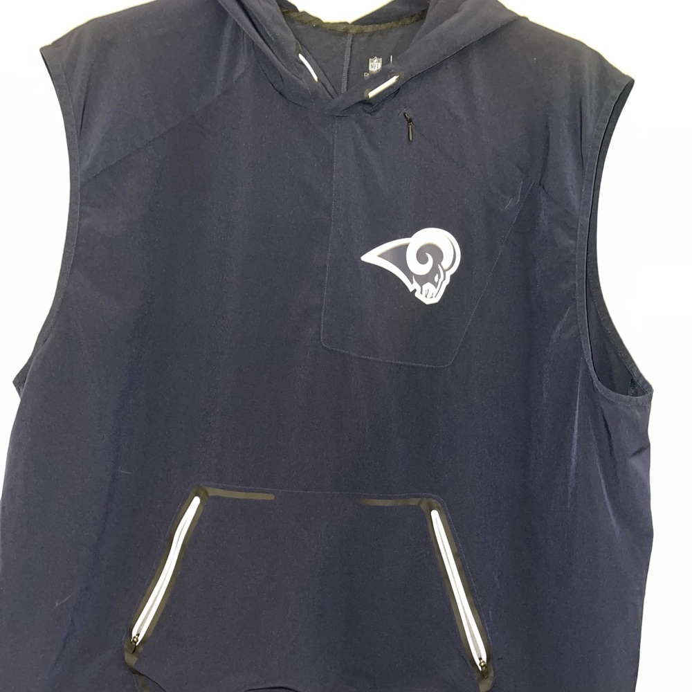 . NFL Los Angeles Rams sleeveless hoodie. Used button great condition